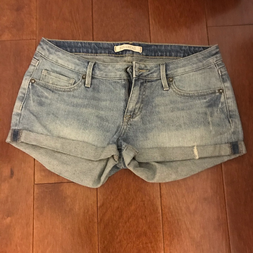😍 Bullhead denim shorts 😍